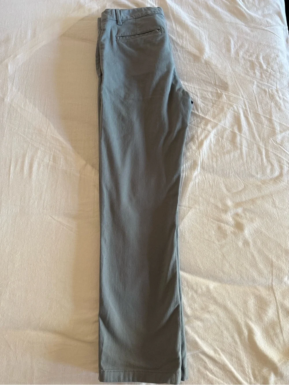 The Childrens Place Boys Gray Stretch Chino Pants Uniform Trousers Size 12